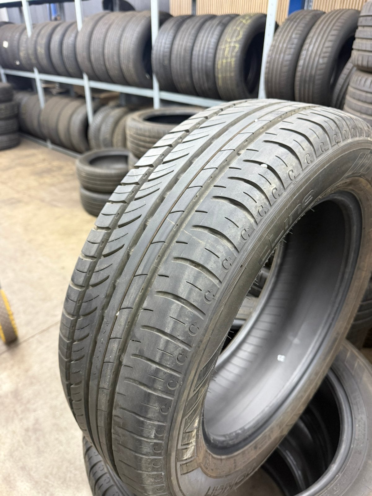 4x Nokian 215-60-17c zomerbanden zgan! *bus* €350 incl montg, Ophalen, 17 inch, Band(en), Zomerbanden