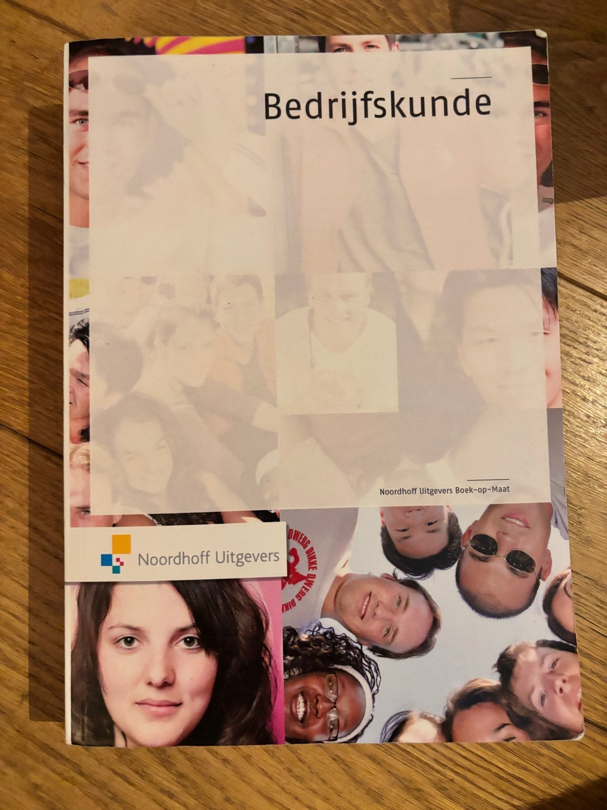 Bedrijfskunde - Noordhoff Uitgevers Boek-op-Maat, Boeken, Ophalen of Verzenden, Gamma, Zo goed als nieuw, HBO