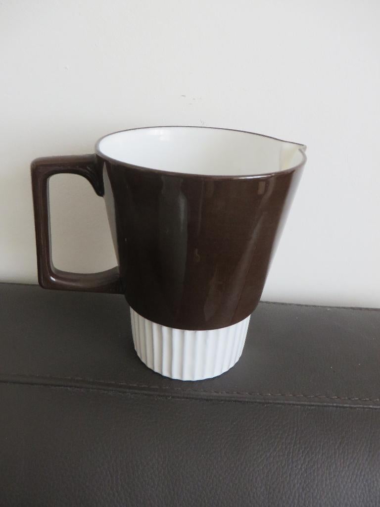 Het Vuur aardewerk melk kan, bruin wit, vintage, 1960, Antiek en Kunst, Antiek | Keramiek en Aardewerk, Ophalen of Verzenden