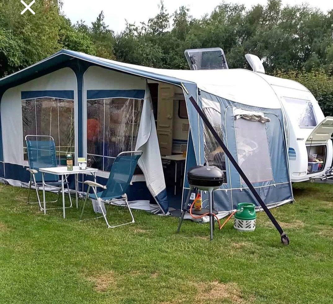 Walker Plaza 300 Voortent, Stalen frame, Omloopmaat 916-946, Caravans en Kamperen, Ophalen, Gebruikt, Walker Campingstyle
