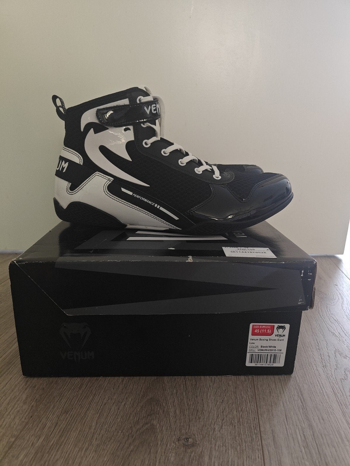 Venum Giant Low Boksschoenen maat 45, Ophalen of Verzenden, Nieuw, Boksschoenen