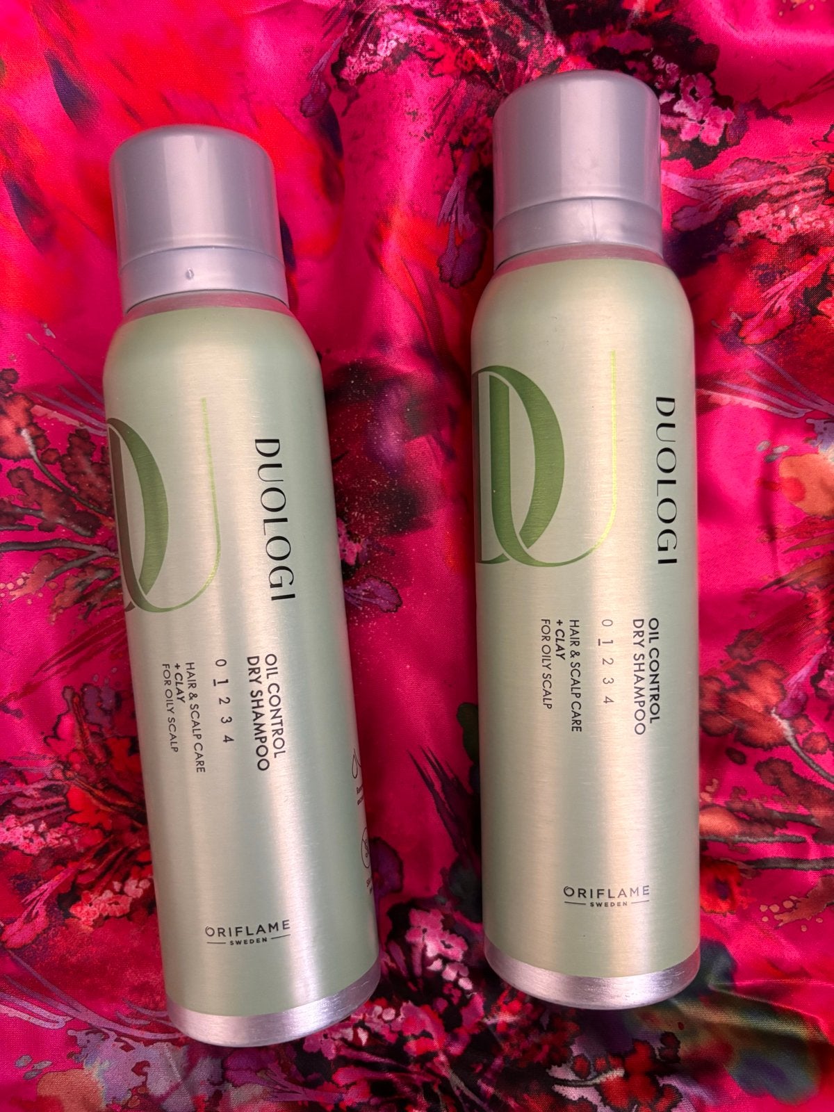Nieuwe Oriflame Duologi Oil Control Dry Shampoo (2 stuks), Ophalen of Verzenden, Nieuw, Shampoo of Conditioner