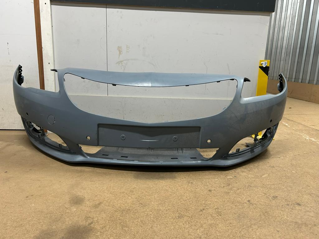Voorbumper opel insignia 2014-2017 PDC, Auto-onderdelen, Carrosserie en Plaatwerk, Voor, Opel, Nieuw, Ophalen of Verzenden