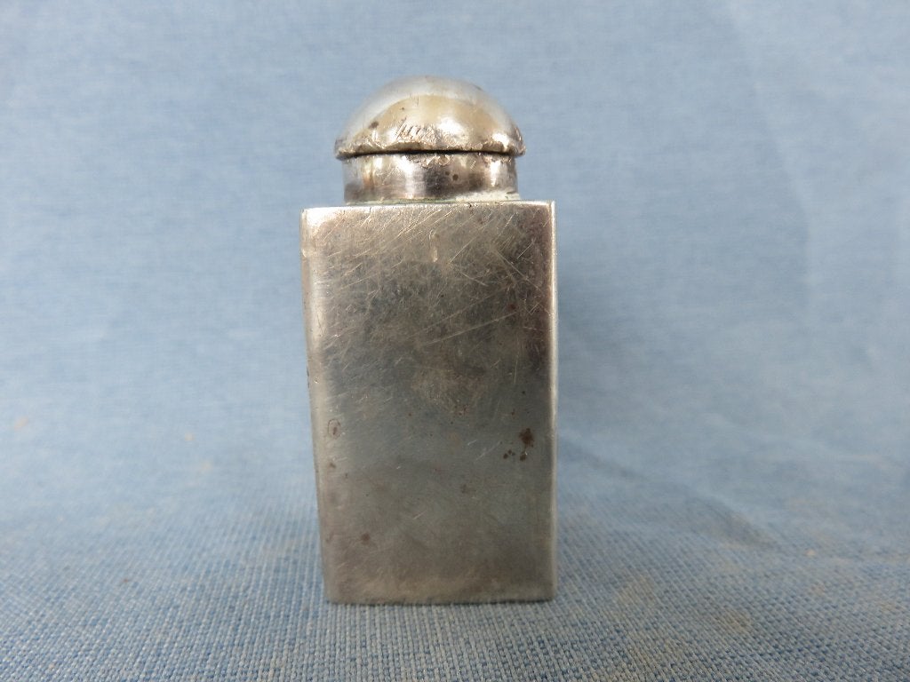Antiek Flesje / busje in zilver met schroefdop - 20e eeuw, Ophalen of Verzenden, Zilver
