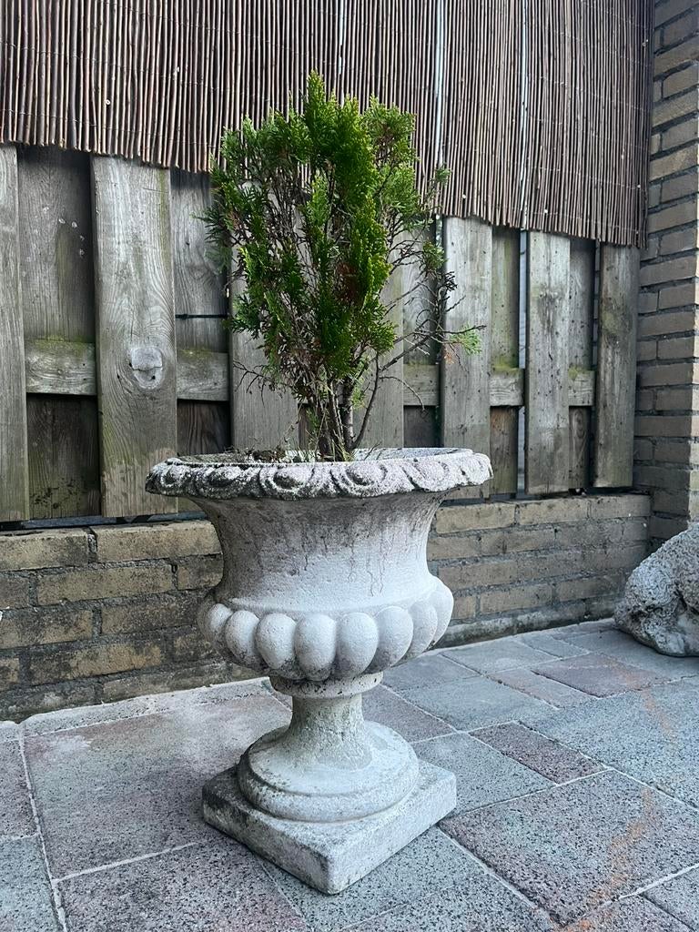 Betonnen tuin vaas, Tuin en Terras, Ophalen, Zo goed als nieuw