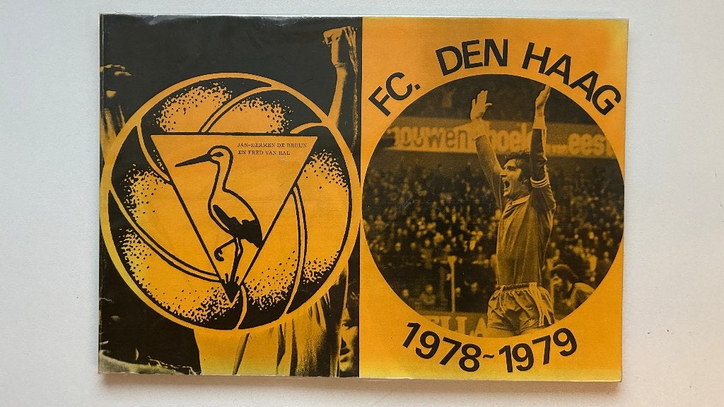 FC Den Haag 1977-1978/1978-1979 Jaarboek, Ophalen of Verzenden, Zo goed als nieuw, Overige binnenlandse clubs, Boek of Tijdschrift