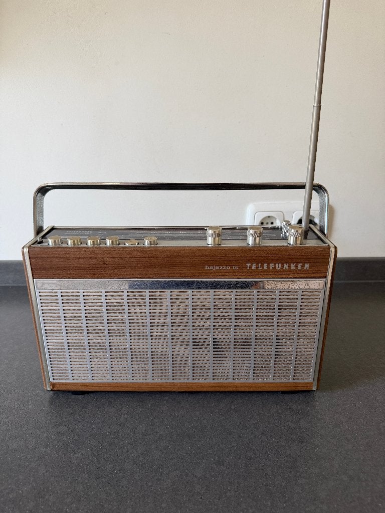 Vintage Telefunken Bajazzo TS301 Transistorradio - werkend, Ophalen of Verzenden, Gebruikt, Transistorradio
