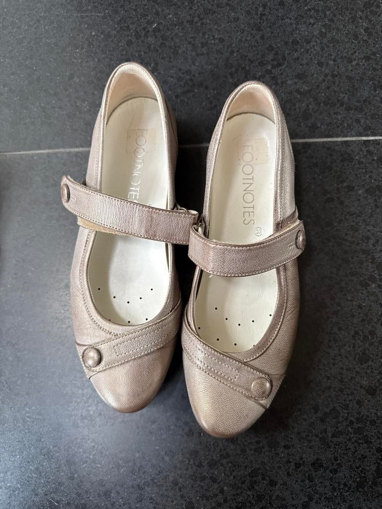 Footnotes damesschoenen maat 39, Ophalen of Verzenden, Zo goed als nieuw, Beige, Schoenen met lage hakken