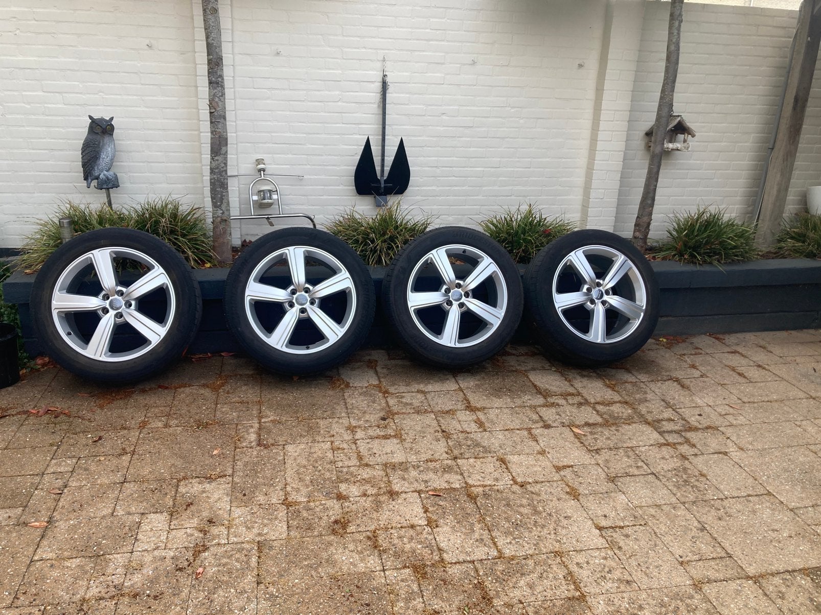 Audi etron velgen 20 inc, Auto-onderdelen, Banden en Velgen, Ophalen, Gebruikt, 255 mm, Banden en Velgen