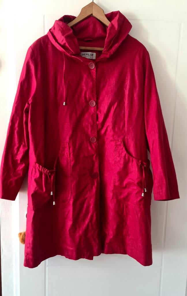 Deense design Herluf linnen jas rood maat 46 nieuwstaat, Ophalen of Verzenden, Zo goed als nieuw, Maat 46/48 (XL) of groter, Rood