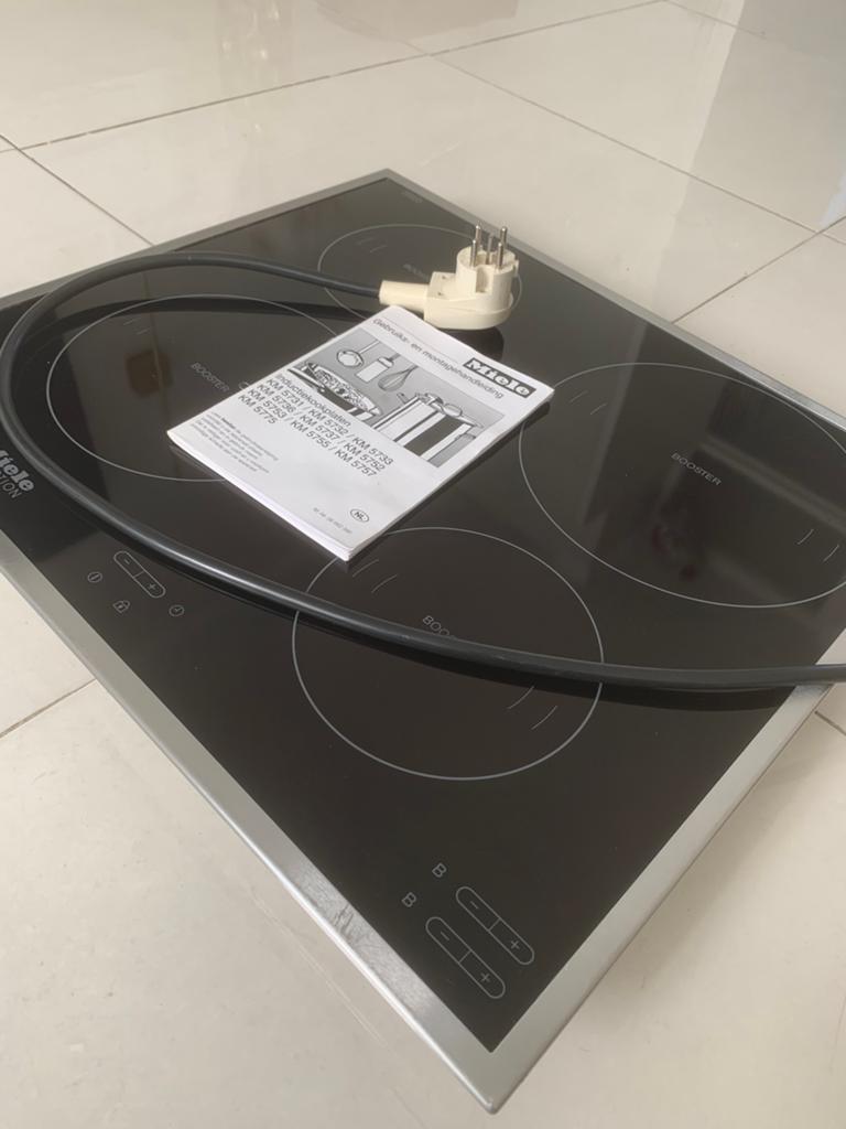 Miele inbouw inductie kookplaat 4 zones., Ophalen, Gebruikt, 4 kookzones, Inbouw