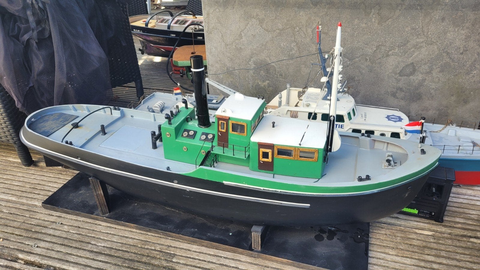 Sleepbootje met motor en servo, Hobby en Vrije tijd, Ophalen