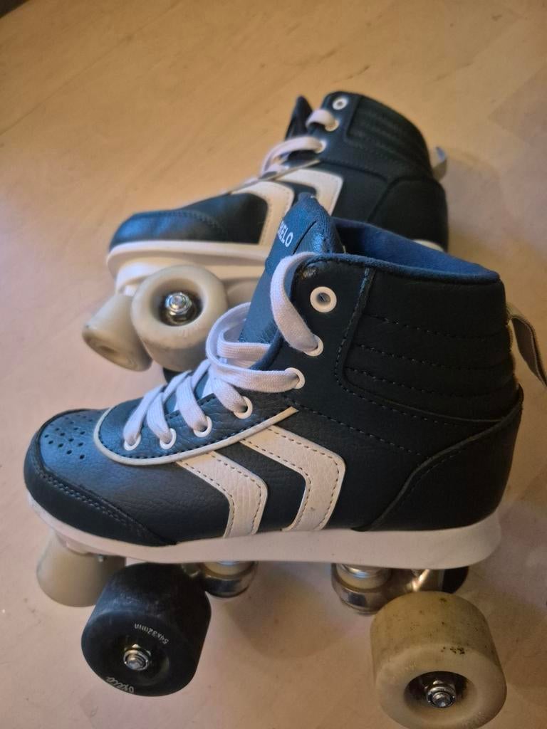 Retro rolschaatsen maat 33/34 zgan, Ophalen of Verzenden, Zo goed als nieuw