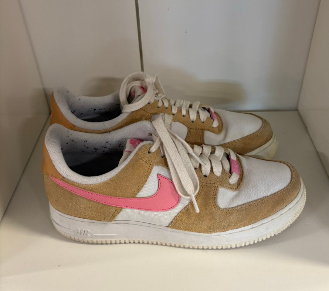 Nike Air Force 1 ‘07 "TWINE" (DC1156-700), Ophalen of Verzenden, Sneakers of Gympen, Roze, Gedragen