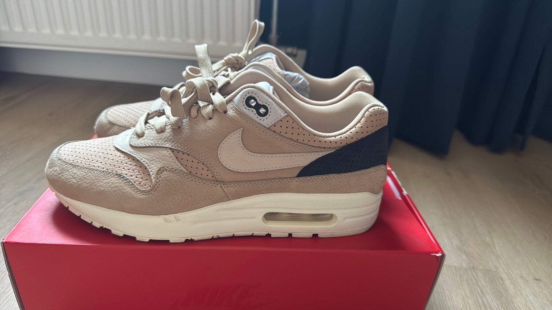 Nikelab air max 1 Pinnacle, Ophalen of Verzenden, Zo goed als nieuw, Overige kleuren