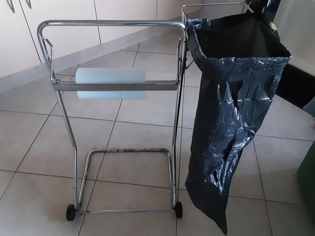 Keukenrolhouder met vuiniszakhouder, Ophalen of Verzenden