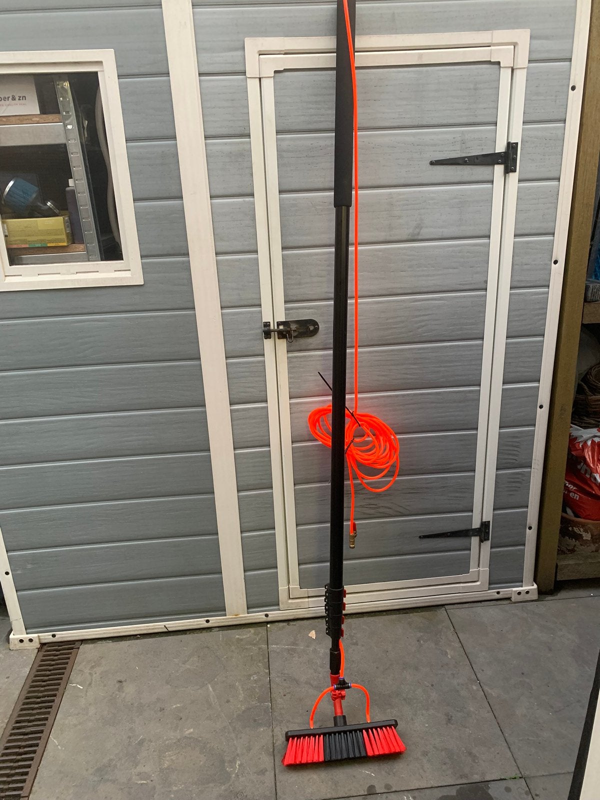 Uitschuifbare waterborstel met slang, Ophalen, Zo goed als nieuw