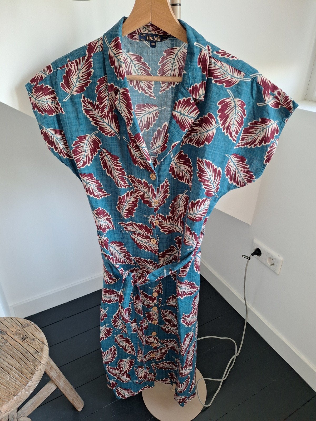 Splinternieuwe linnen jurk King Louie, Kleding | Dames, Jumpsuits, Ophalen of Verzenden, Nieuw, Maat 38/40 (M)