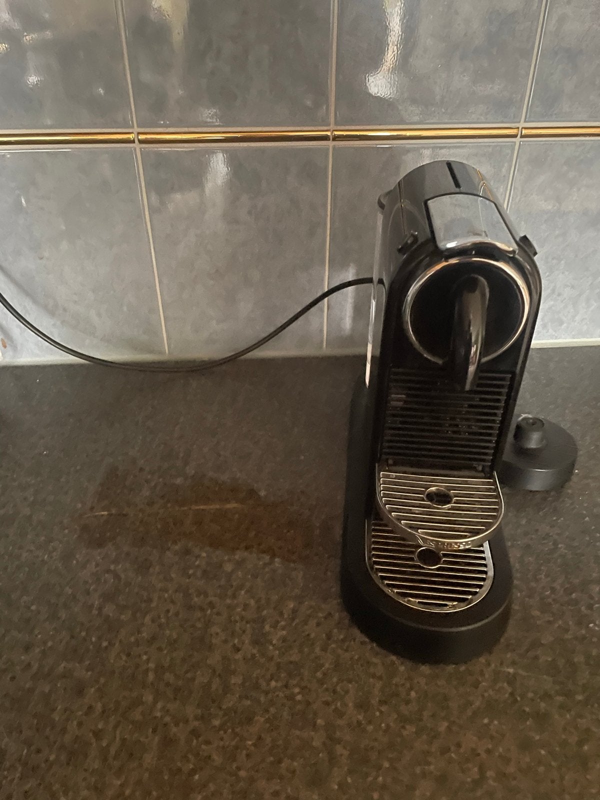 Nespresso koffiemachine, Ophalen, Gebruikt, Koffiemachine, Koffiepads en cups