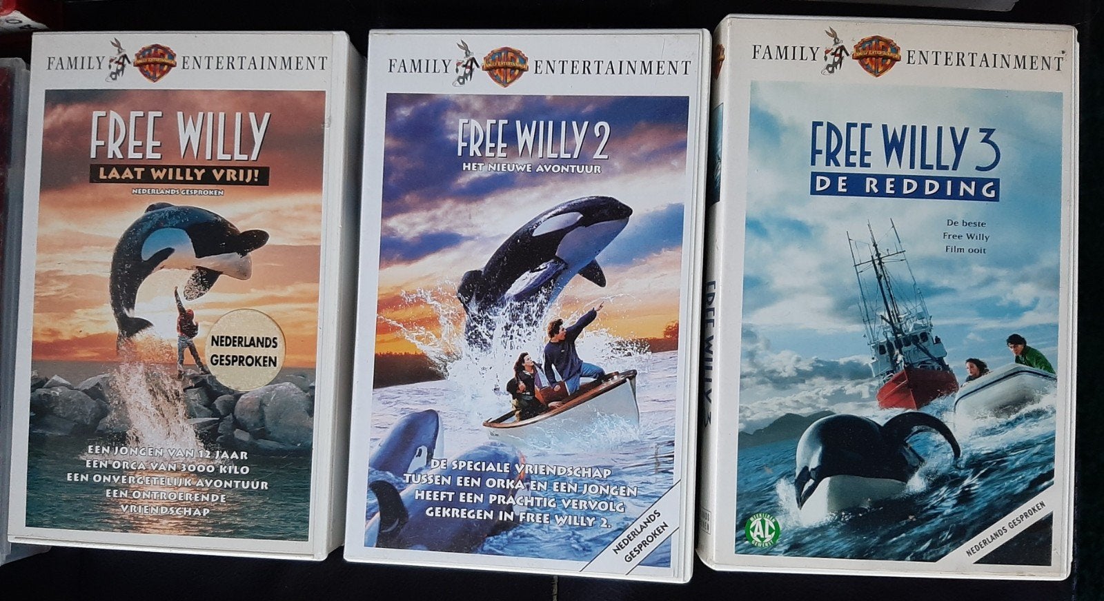 Free Willy - Trilogie - !! VHS !!, Cd's en Dvd's, VHS | Film, Zo goed als nieuw, Kinderfilm, VHS, Alle leeftijden, Nederlands