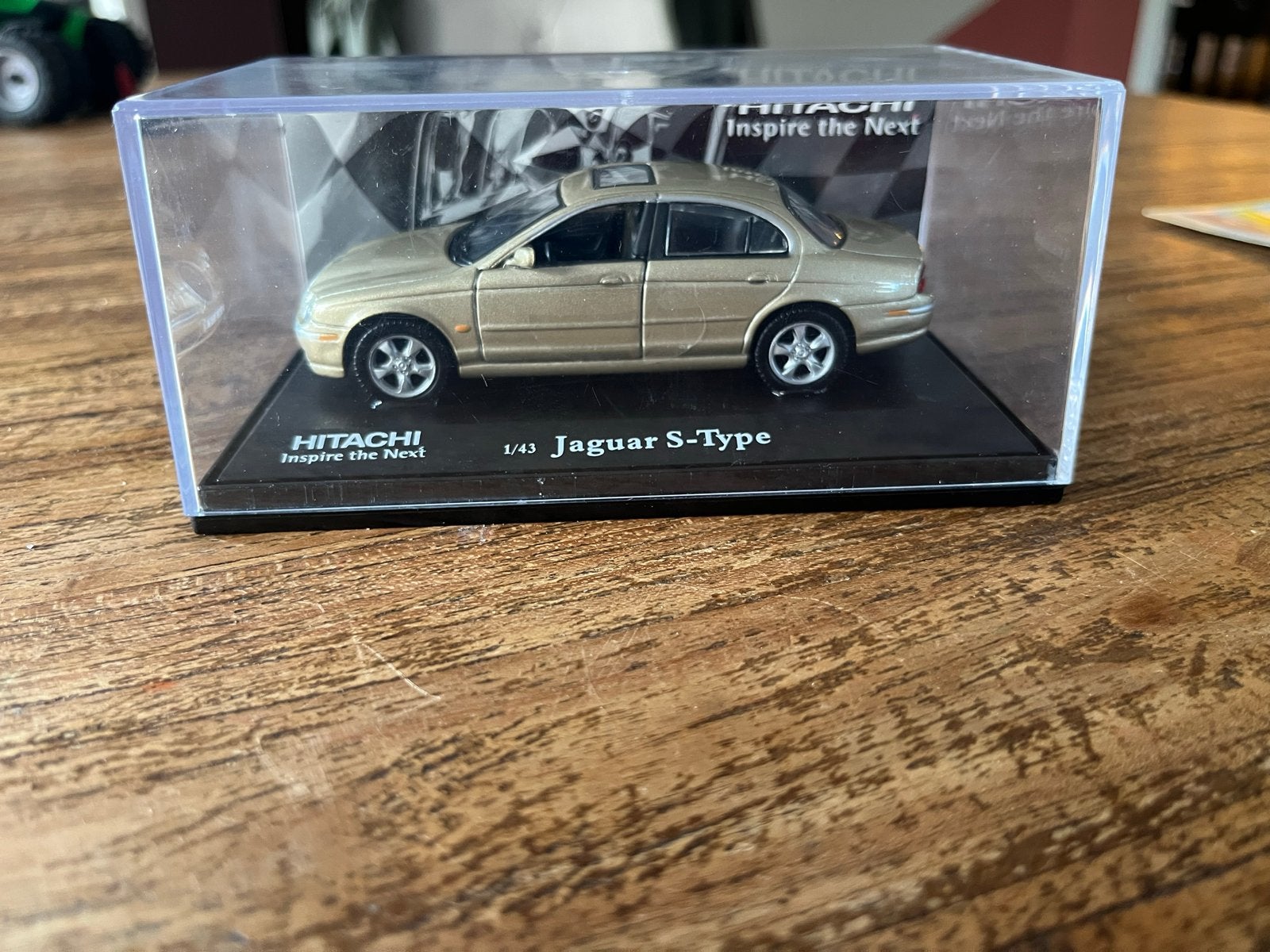 Jaguar S-Type schaalmodel 1:43 - Hitachi, Ophalen of Verzenden, Zo goed als nieuw, Auto, Overige merken