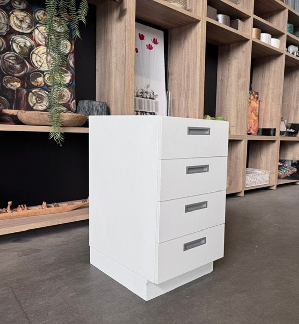 Witte ladekast – 4 laden, 1 stuk, Gebruikt, Minder dan 100 cm, Met lade(s), 25 tot 50 cm