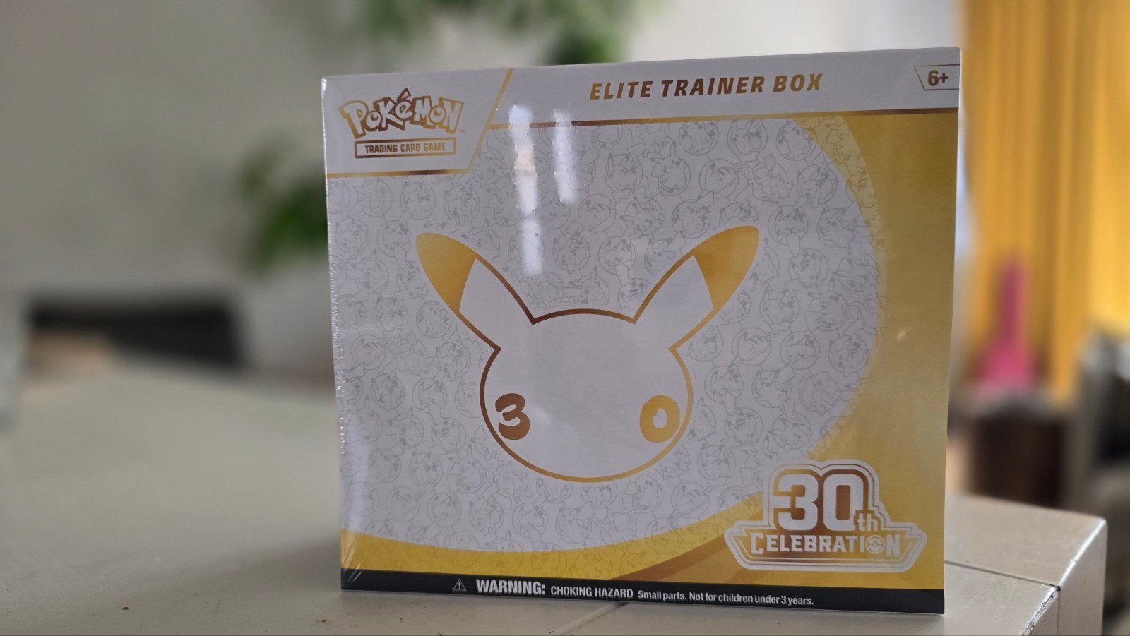 Pokemon Elite Trainer Box ETB 30th Celebration, Computers en Software, Ophalen, Nieuw
