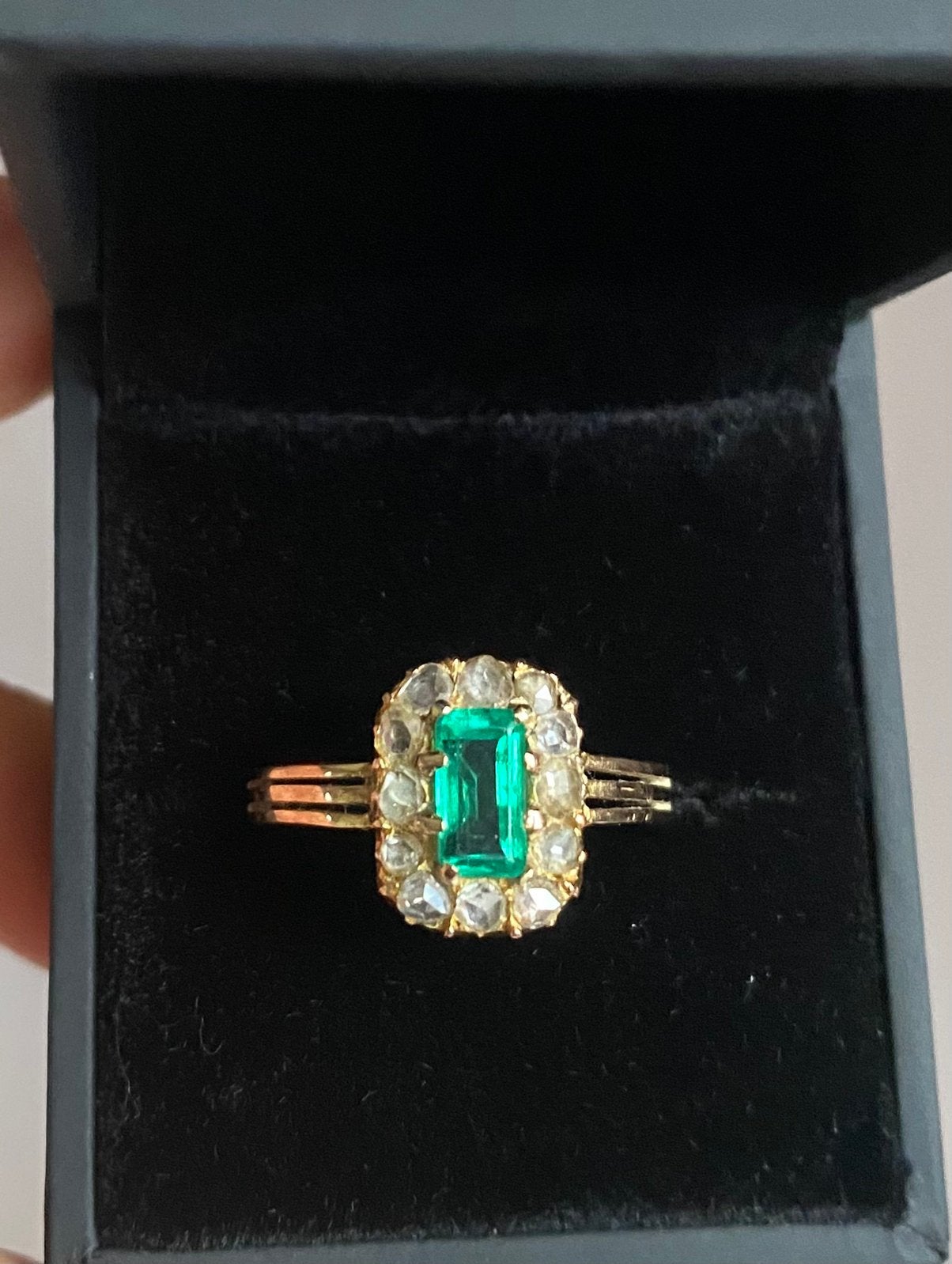 Smaragd diamant ring vintage 18 karaat goud antiek, Verzenden, 19 tot 20, Goud, Dame