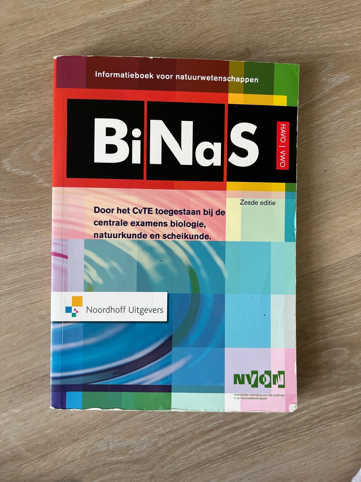 BiNaS Informatieboek natuurwetenschappen 6e editie, Boeken, Schoolboeken, Ophalen of Verzenden, Gelezen, HAVO, Biologie