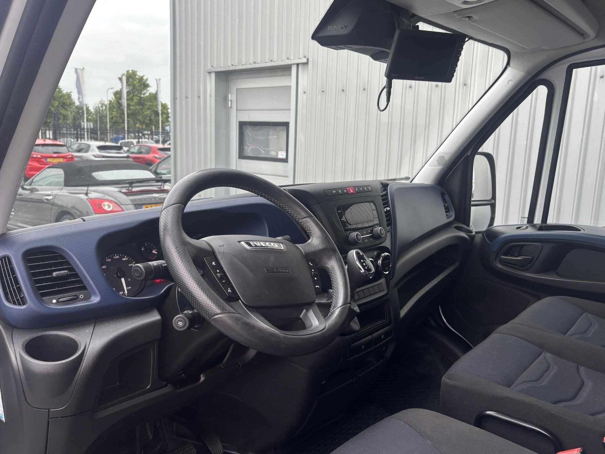Iveco Daily 35S14NV 3.0 35 L2H2*CNG*AUTM*CAM*3500KG*CRUISE*E, Automaat, Gebruikt, Euro 6, 4 cilinders