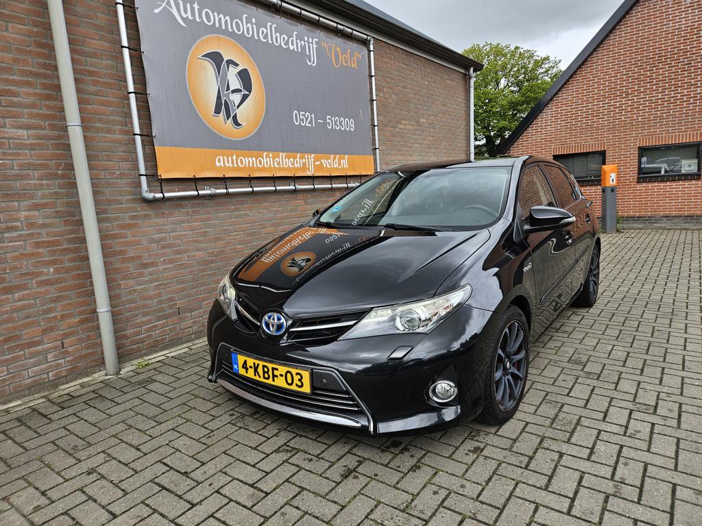 Toyota Auris 1.8 Hybrid Lease Pro (bj 2013, automaat), Auto's, Toyota, Euro 5, Gebruikt, Zwart, 4 cilinders