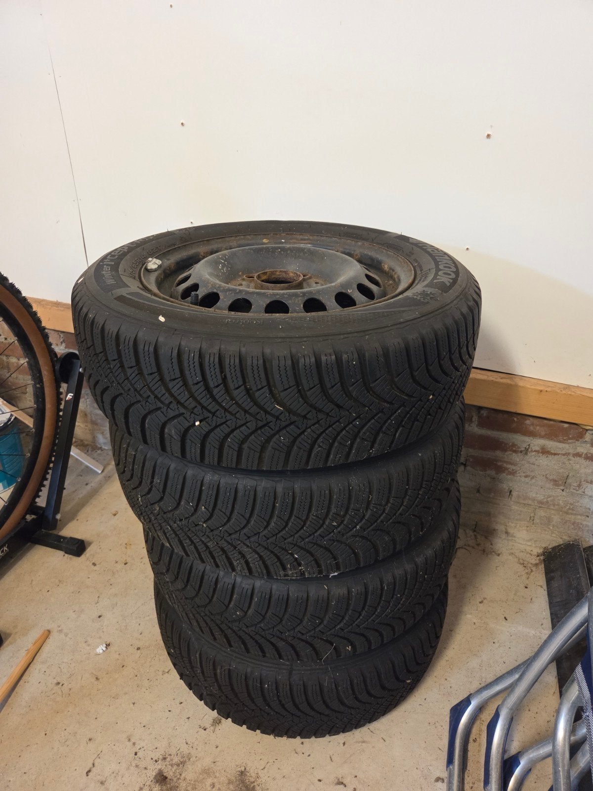 4 winterbanden Hankook Winter i*cept RS3 175/65R14 82T, Auto-onderdelen, Banden en Velgen, Ophalen, 14 inch, Gebruikt, 175 mm