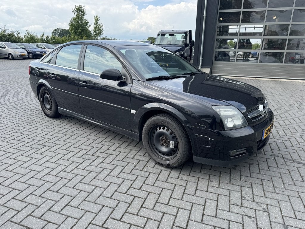 Opel Vectra GTS 2.2-16V Elegance (bj 2004), Gebruikt, 715 kg, Origineel Nederlands, Bedrijf