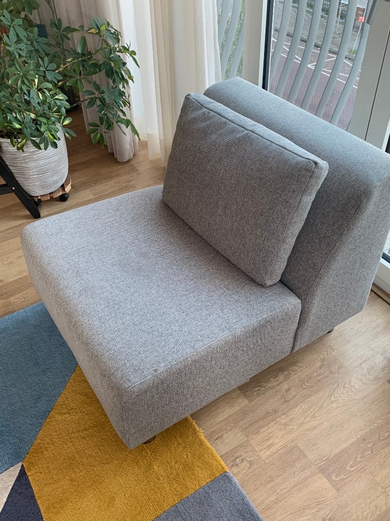 Fauteuil lichtgrijs met kussen, Ophalen, Gebruikt, 75 tot 100 cm, 50 tot 75 cm