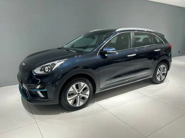 Kia e-Niro 64kWh 204pk Aut DynamicLine Warmtepo € 23.445,0, Automaat, Gebruikt, 1712 kg, Blauw