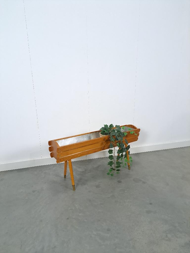 Plantentafel, bloempot uit Zweden met gouden pootjes, Overige materialen, Gebruikt, Ophalen of Verzenden, Minder dan 25 cm