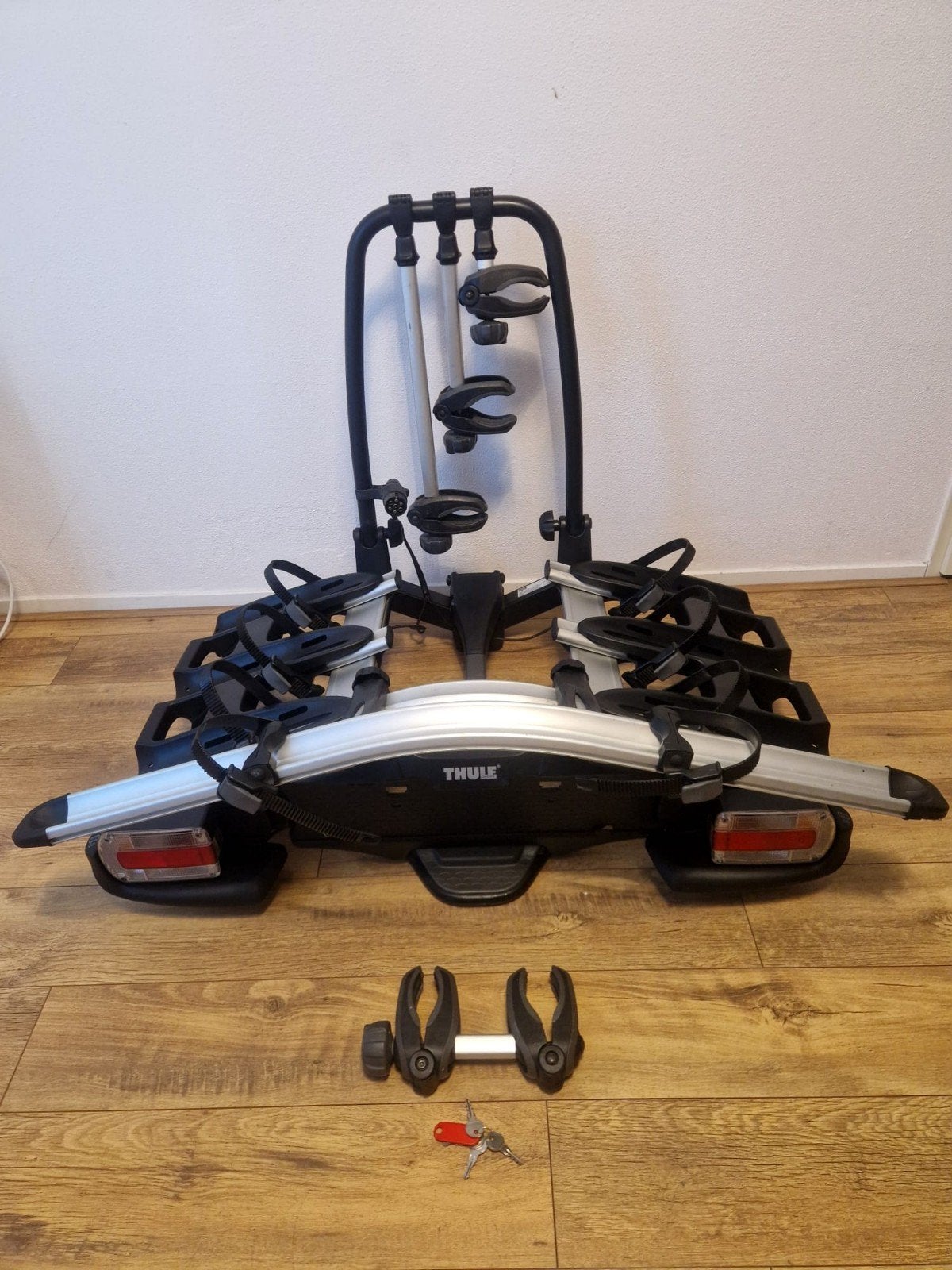 Fietsendrager Thule VeloCompact 927 trekhaak  4 fietsen, Ophalen, Zo goed als nieuw, Trekhaakdrager