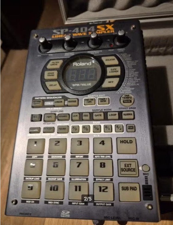 Roland SP 404 SX, Muziek en Instrumenten, Ophalen of Verzenden, Gebruikt