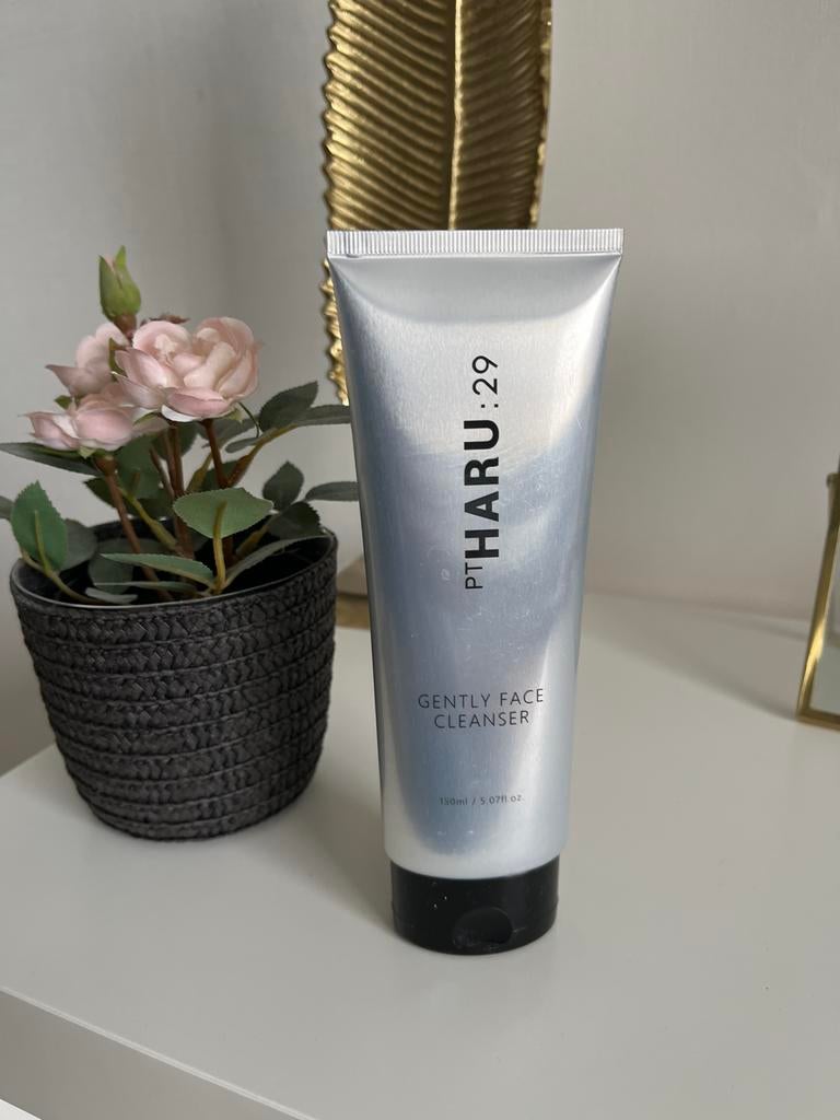 PT HARU:29 GENTLY FACE CLEANSER 150ml, Ophalen of Verzenden, Nieuw, Gehele gezicht, Reiniging