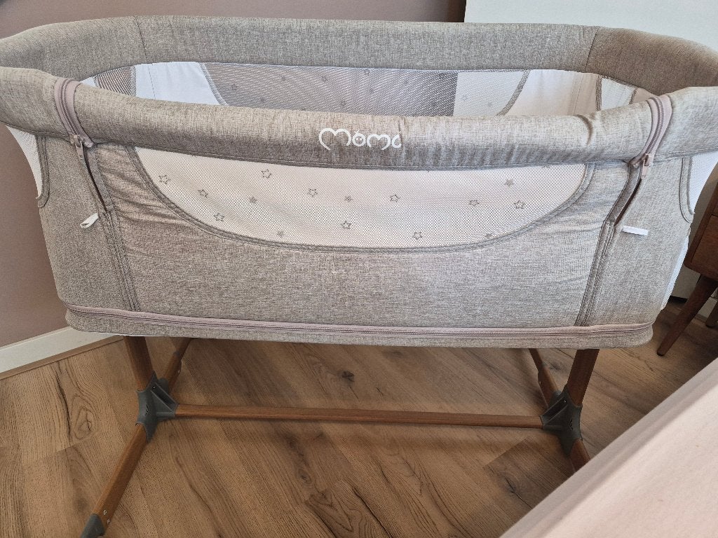 Momi co sleeper beige, Ophalen, Gebruikt, Wieg