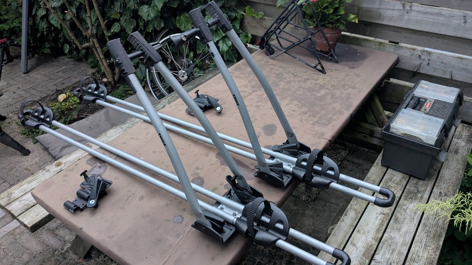 2x Fietsdrager Thule Freeride 532 COMPLEET, Auto diversen, Ophalen, Zo goed als nieuw, Dakdrager, Brede banden