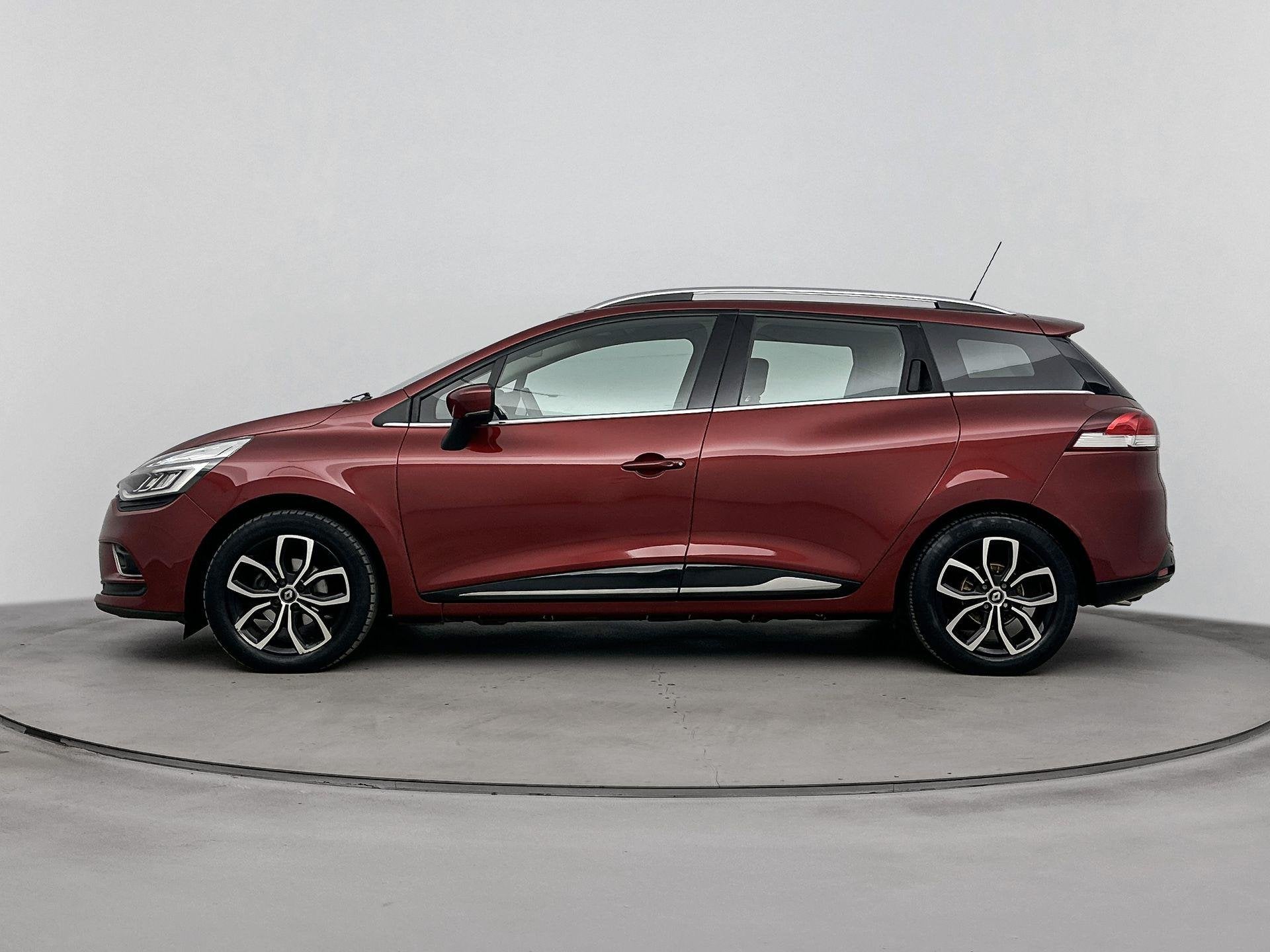 Renault Clio Estate 0.9 TCe Intens 90PK | Trekhaak | LED Kop, Auto's, 898 cc, Gebruikt, Euro 6, 580 kg