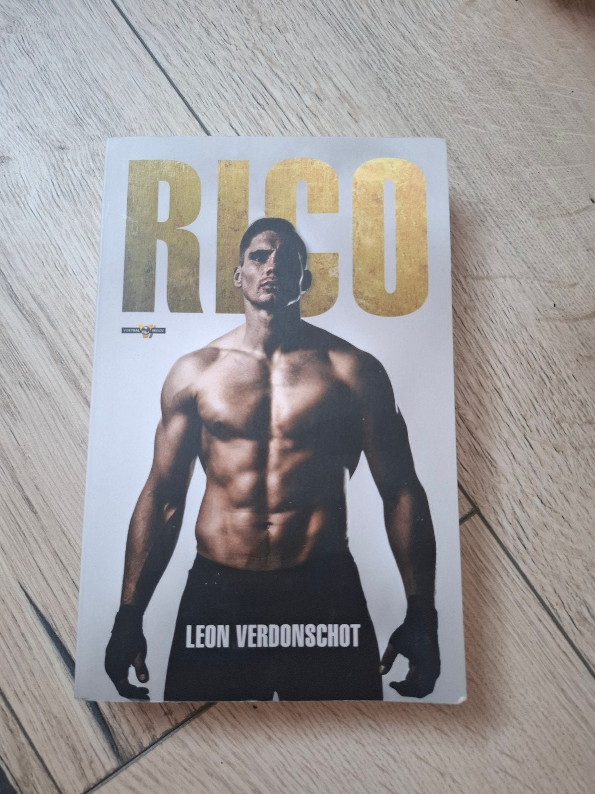 Boek Rico Verhoeven - Leon Verdonschot, Ophalen of Verzenden, Gelezen, Leon Verdonschot, Nederland