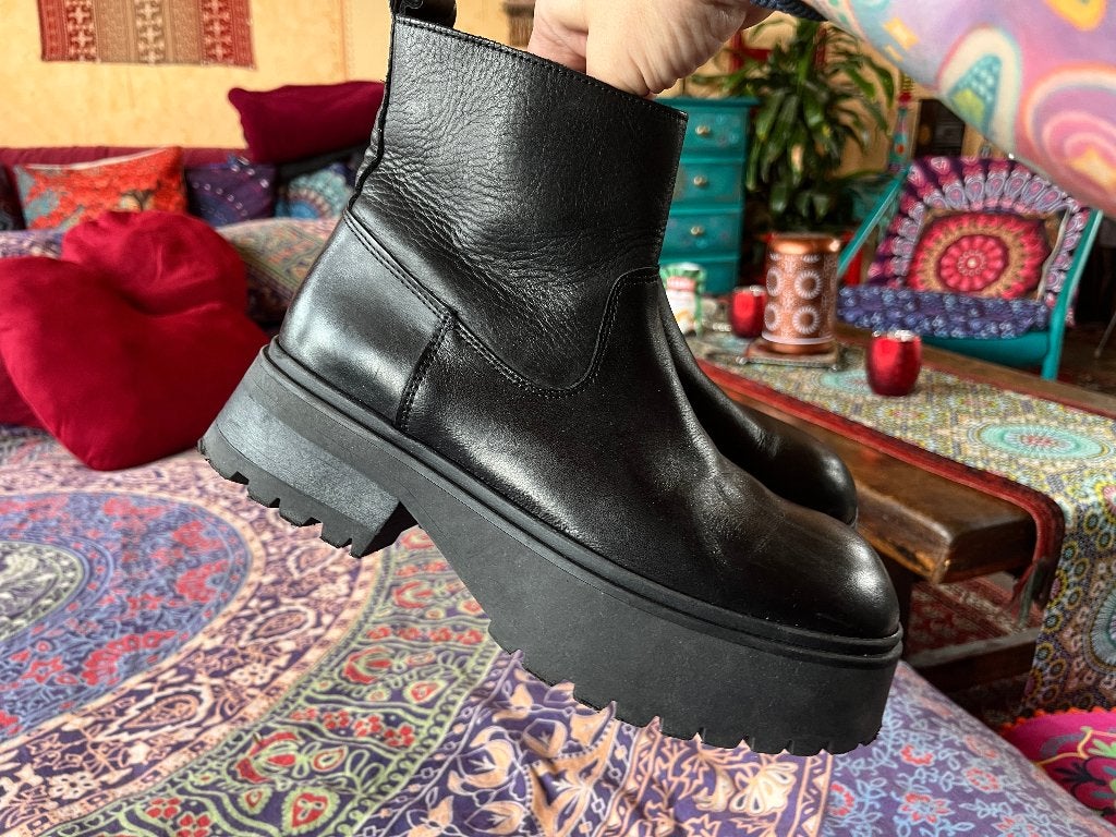 Stoere plateau laarzen van super zacht leer 39 nu 69,99€, Mango, Zwart, Lage of Enkellaarzen, Ophalen of Verzenden