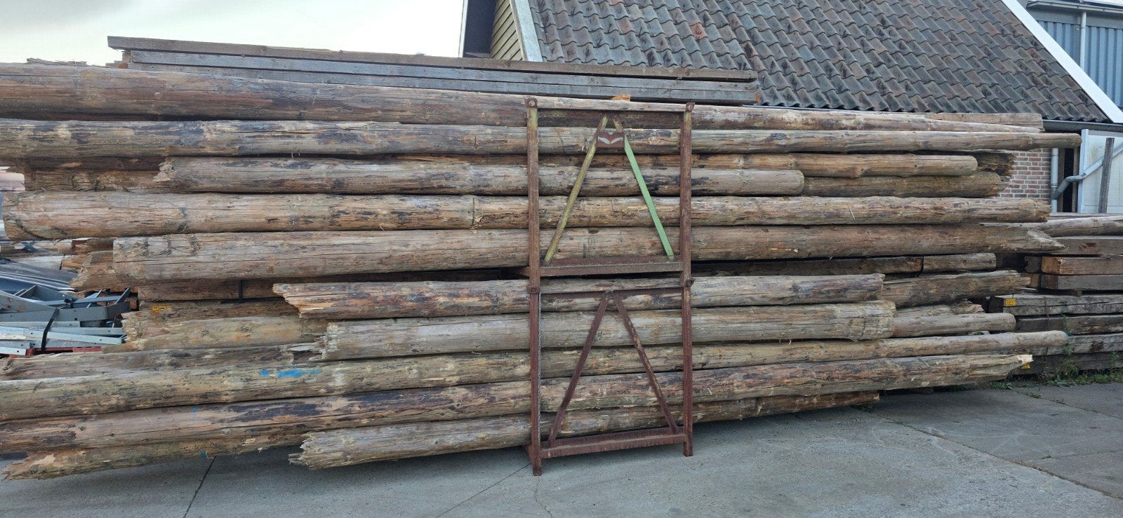 Ronde palen | tuinpalen | oude meerpalen | tuinafscheiding