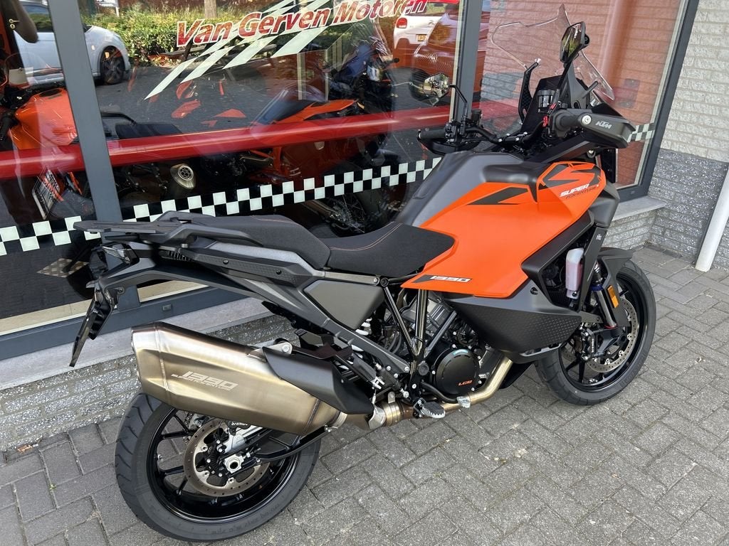 KTM 1390 SUPER ADVENTURE S 2026, Toermotor, Gebruikt, Bedrijf