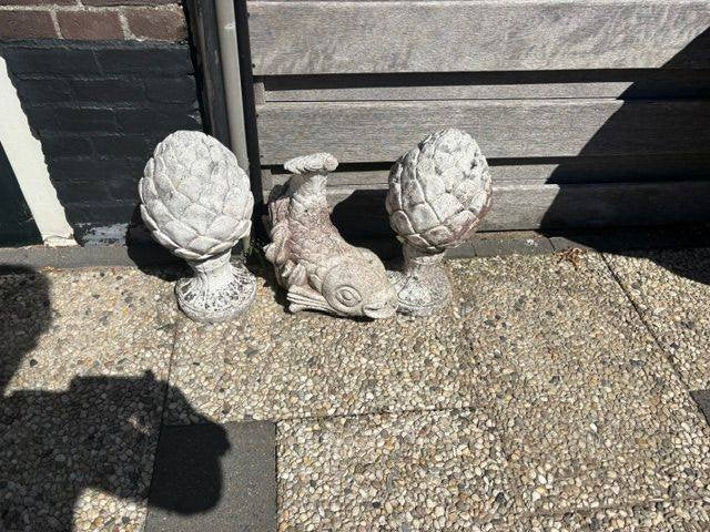 tuin ornamenten Dennenappel 2x vis, Tuin en Terras, Ophalen, Steen