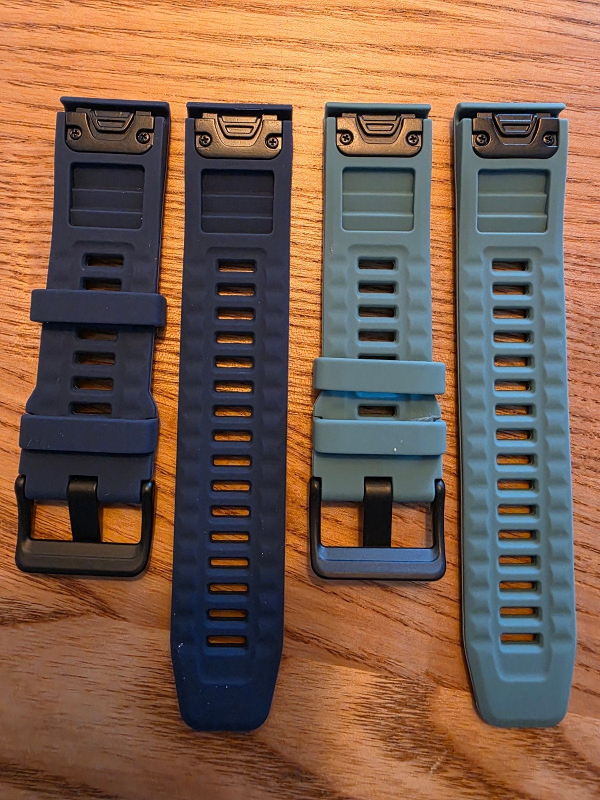 2 Garmin QuickFit Smartwatch Bandjes - Nieuwstaat, Bandje, Garmin, Ophalen of Verzenden, Zo goed als nieuw