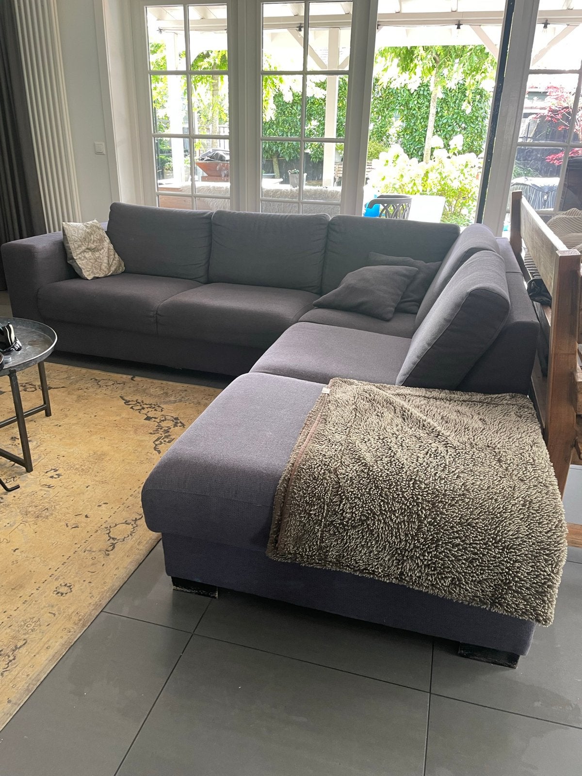 Antraciet hoekbank van Basiclabel - 260x240 cm, Ophalen, 250 tot 300 cm, Gebruikt, Hoekbank