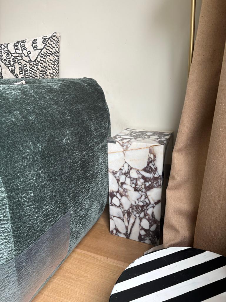 Calcutta Viola Marmble side table 50x25x25 -PICK UP ONLY, 45 tot 60 cm, Overige materialen, Minder dan 55 cm, Ophalen of Verzenden